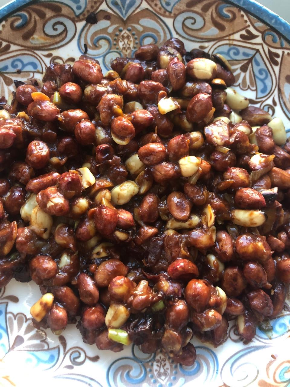 酱炒花生米的做法