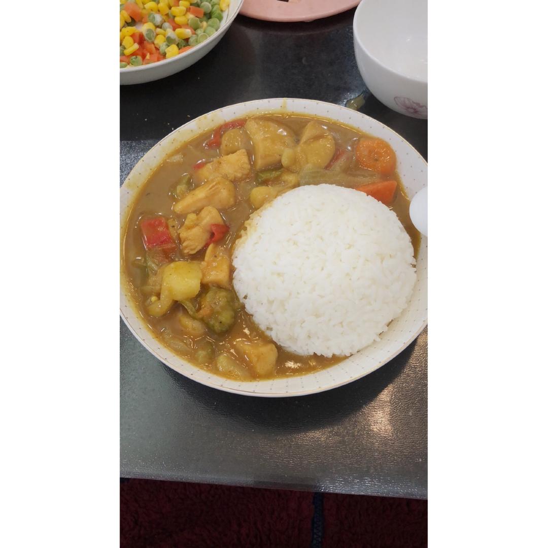 咖喱鸡肉饭