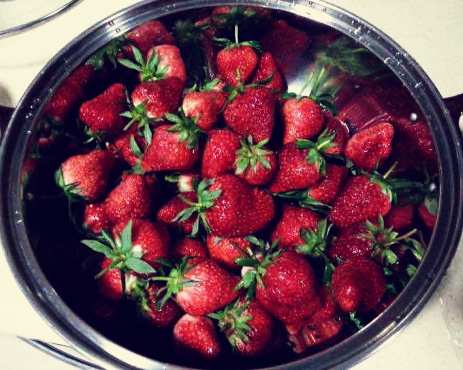 草莓波波蛋糕卷（内含草莓酱做法）的做法 步骤1