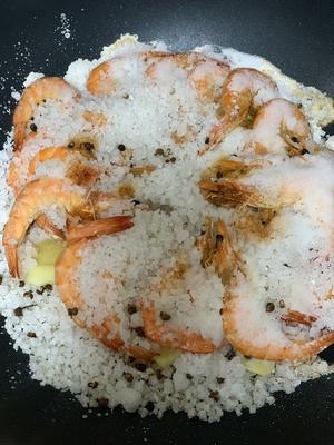 超简单又好吃的盐焗虾的做法 步骤7