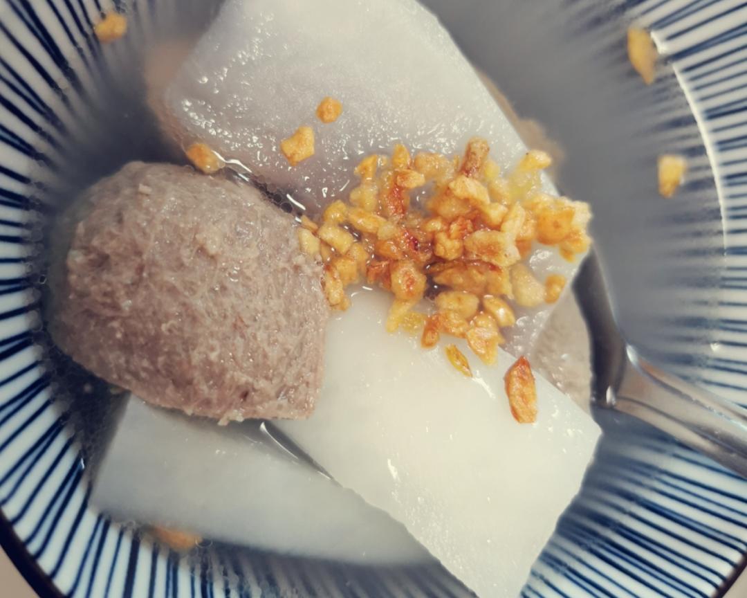简单到没朋友-快手白萝卜牛肉丸汤(粿条）