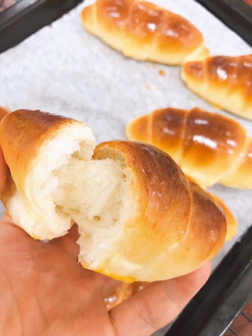 手揉小小牛角包🥐（牛奶面包配方）