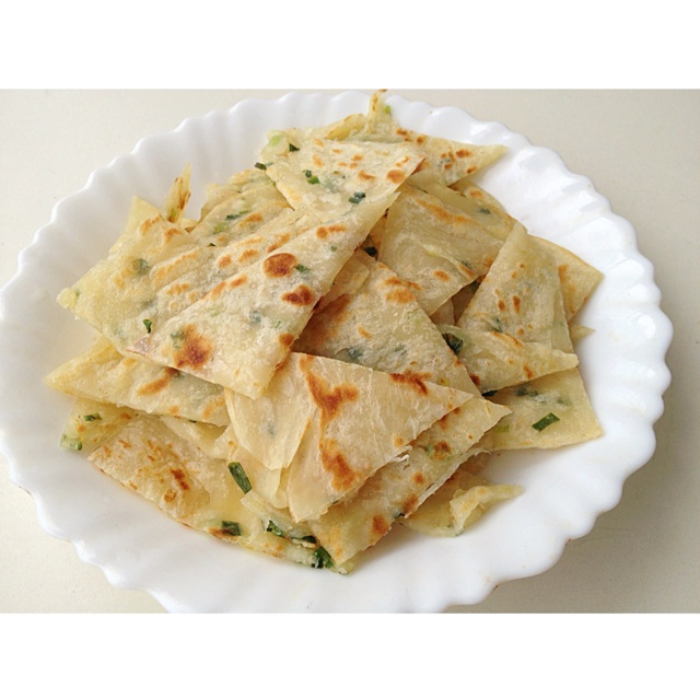 烫面版葱油饼