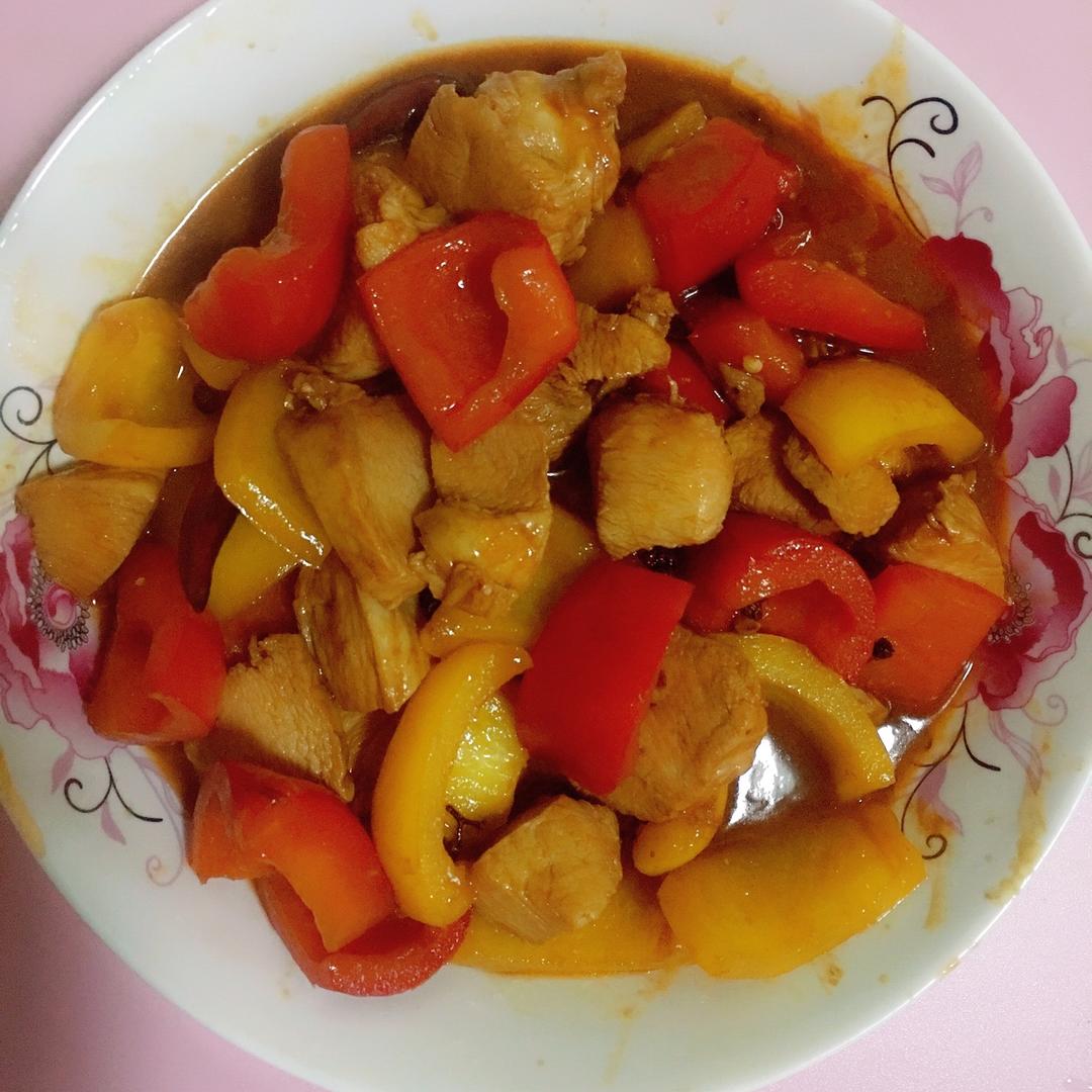 健身减肥最爱的鸡胸料理！——彩椒鸡丁