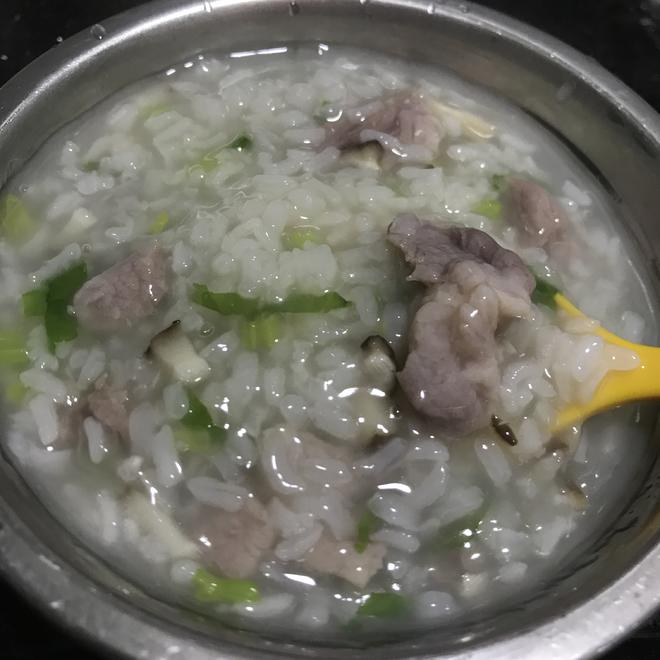 香菇瘦肉粥（宝宝辅食）的做法