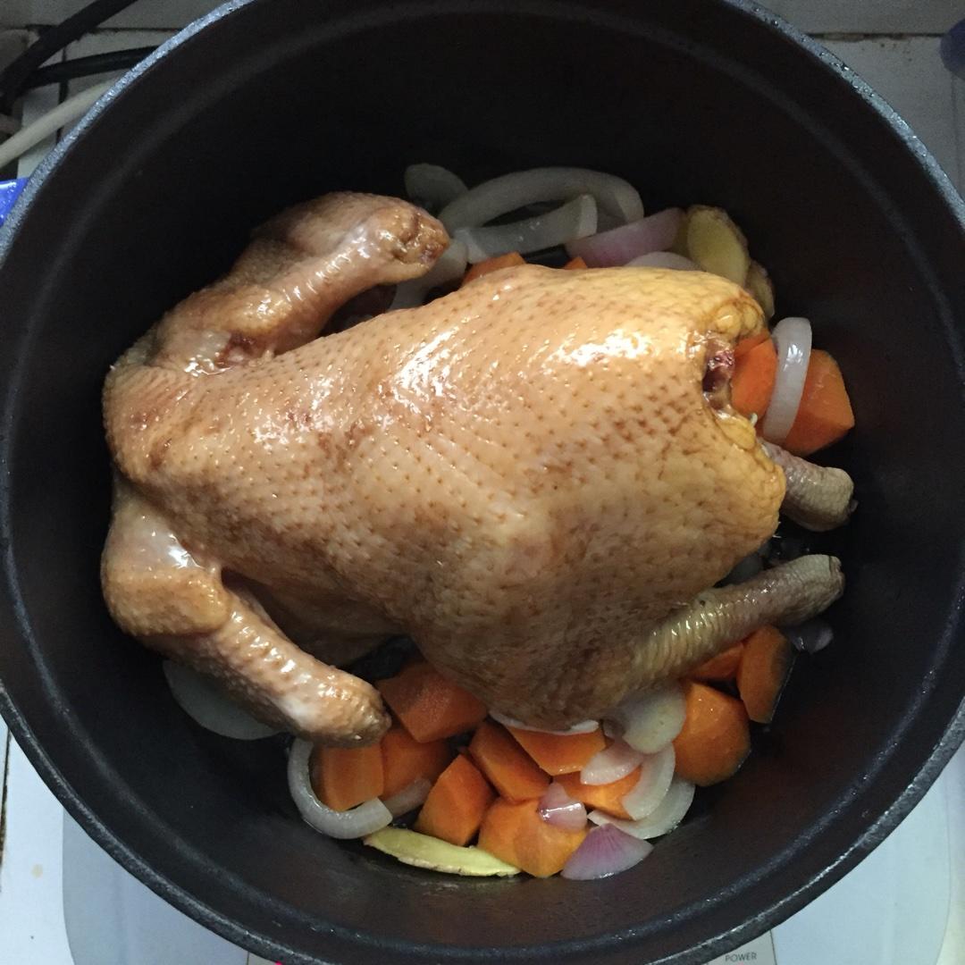 九层塔焗鸡（铸铁锅 珐琅锅 罗勒 盐焗鸡）的做法 步骤8