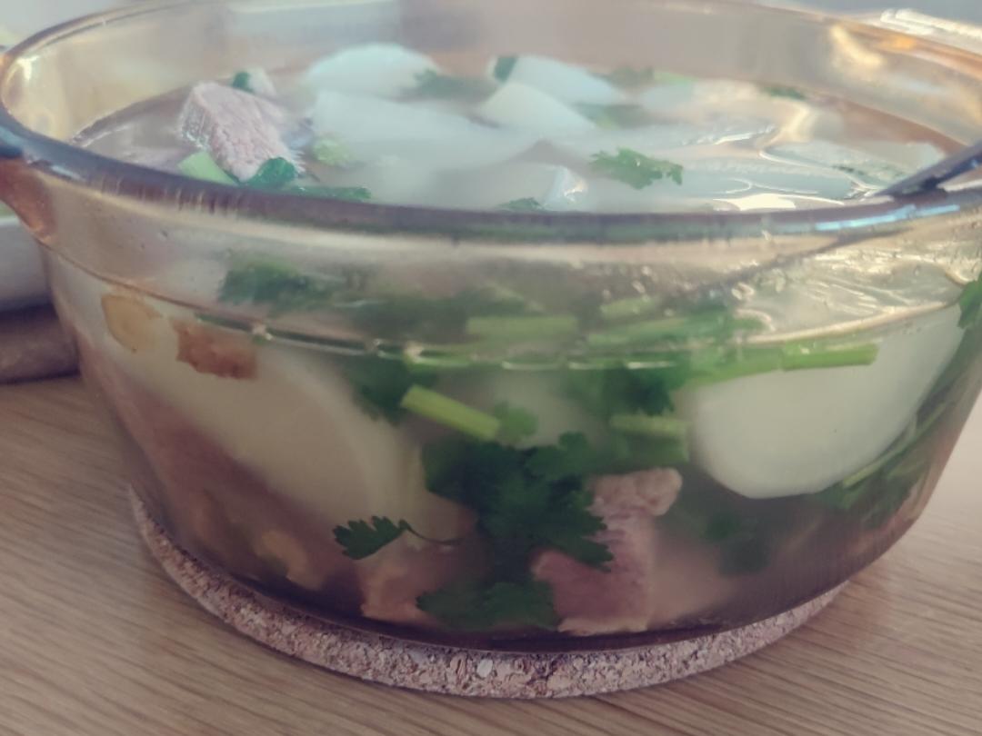 清汤萝卜牛腩
