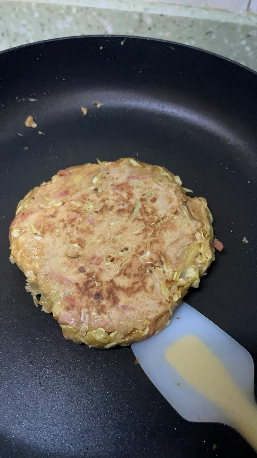 快手火腿卷心菜鸡蛋饼