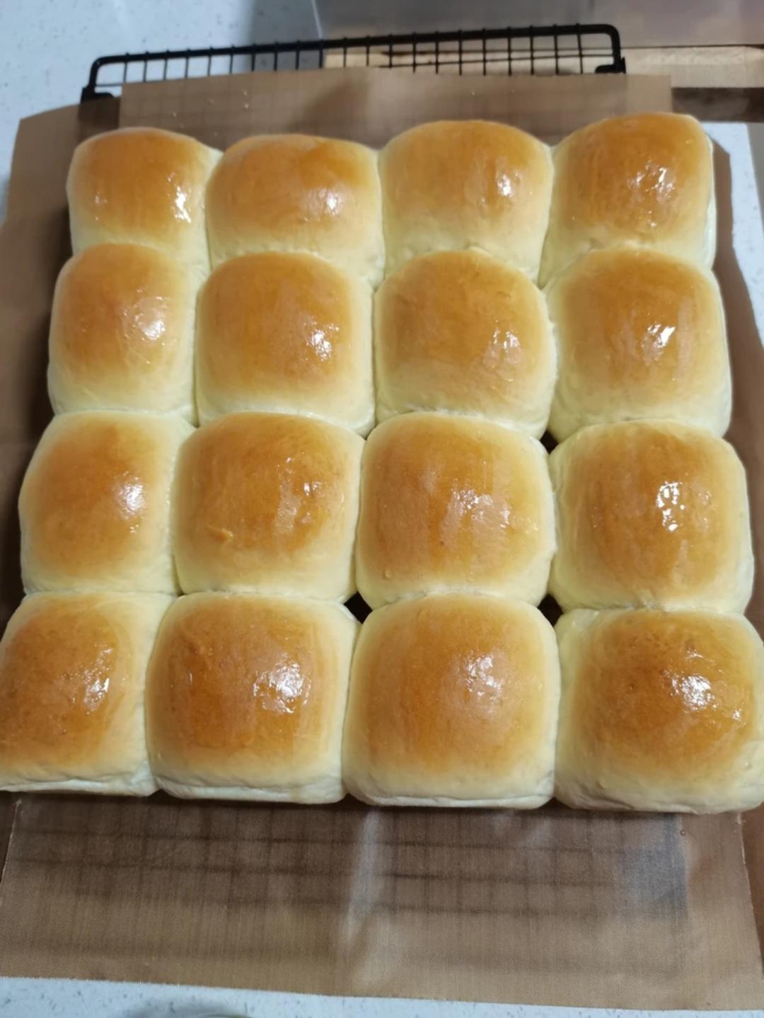 爆浆芋泥小餐包