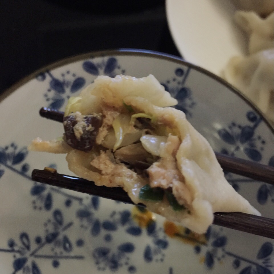 香菇包菜猪肉馅饺子