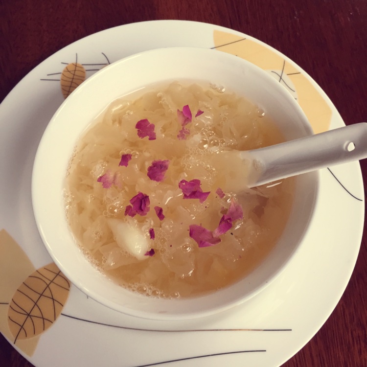 大姨妈之后的一个星期内食用，保证你满脸的胶原蛋白！