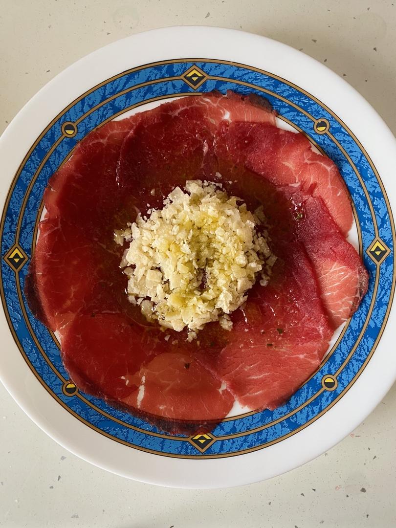 生牛肉薄片Carpaccio
