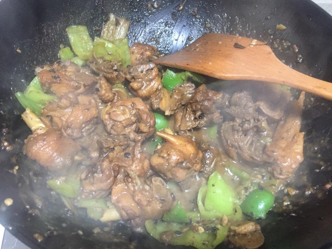 辣椒炒鸡（临沂家常）