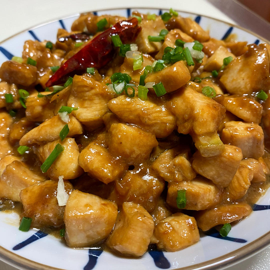 厨师长教你: “宫保鸡丁”的川味正宗做法, 一看就有食欲, 收藏了