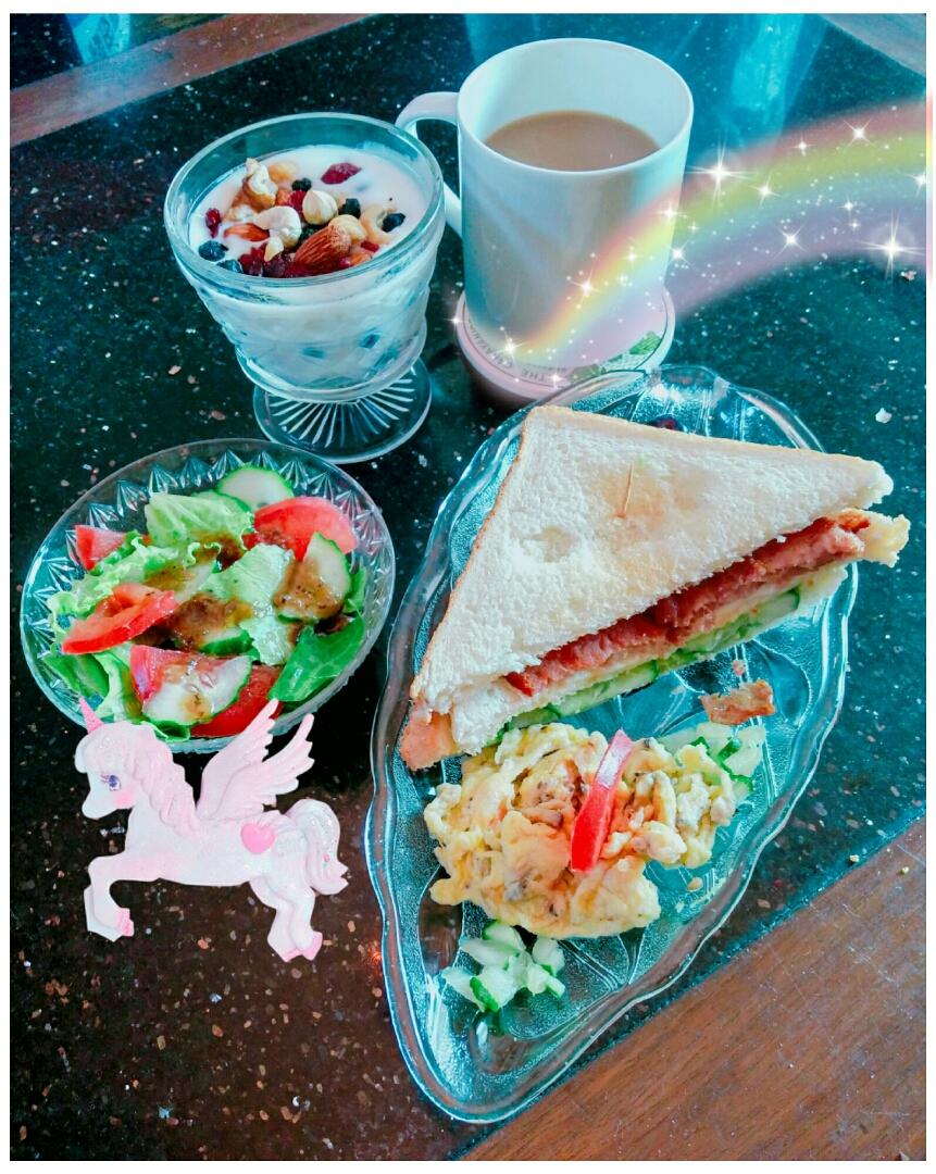 牛油果早餐三明治 Avocado Breakfast Toasted Sandwich