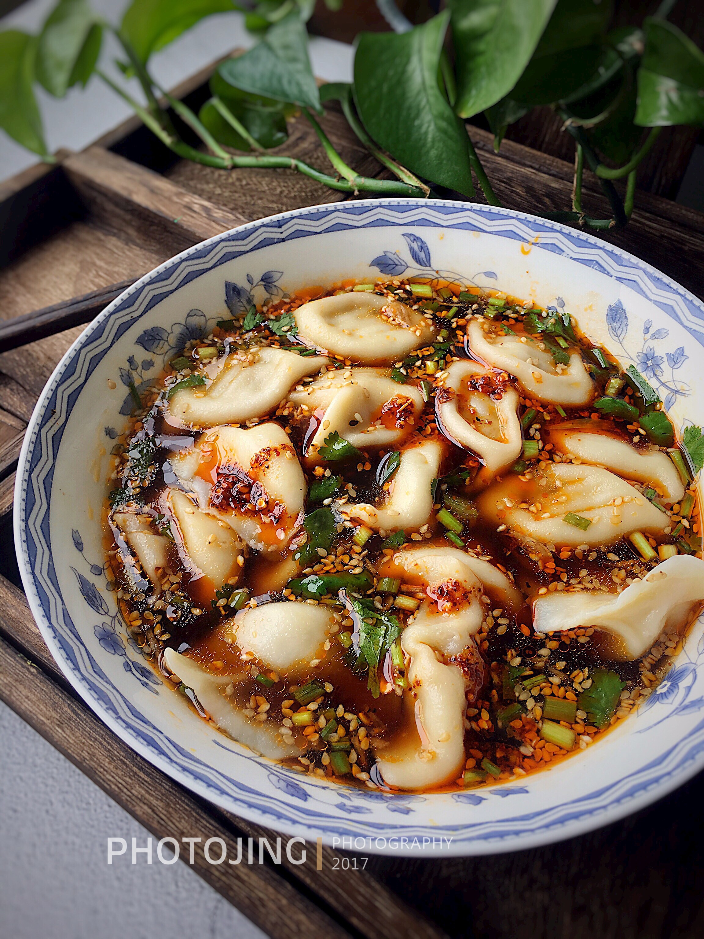 【西安小吃系列】 11:回民街牛肉韭黄酸汤水饺的做法