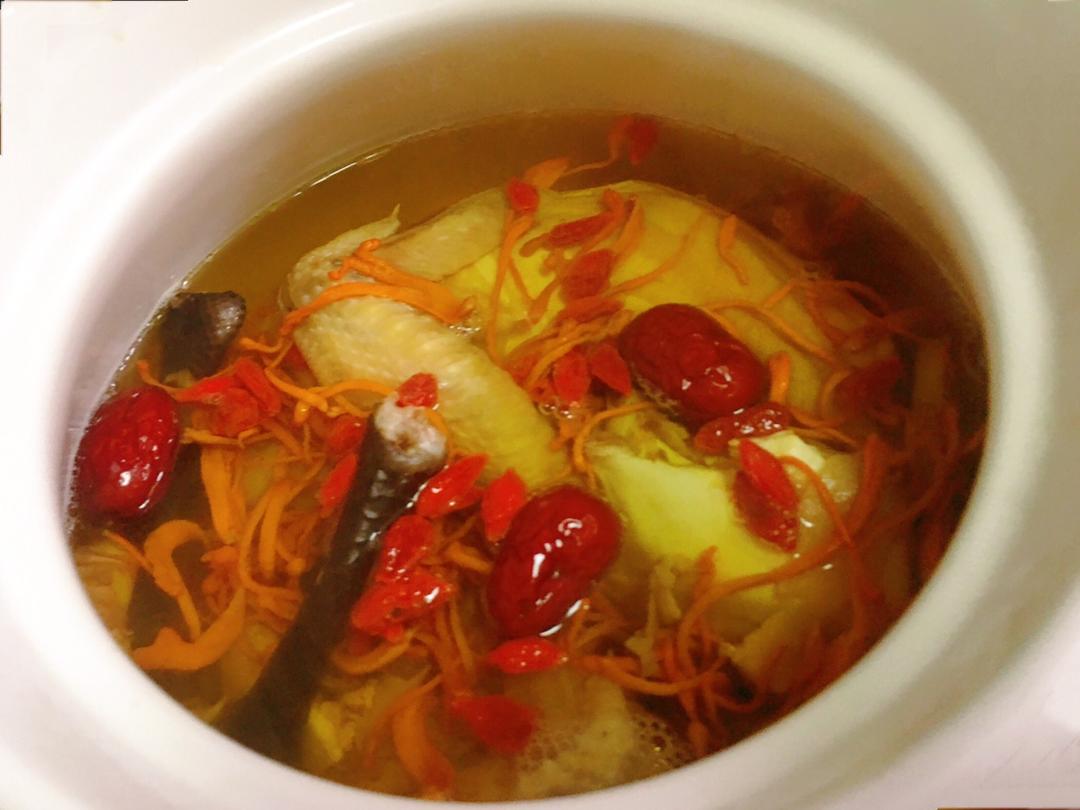 虫草花鸡汤