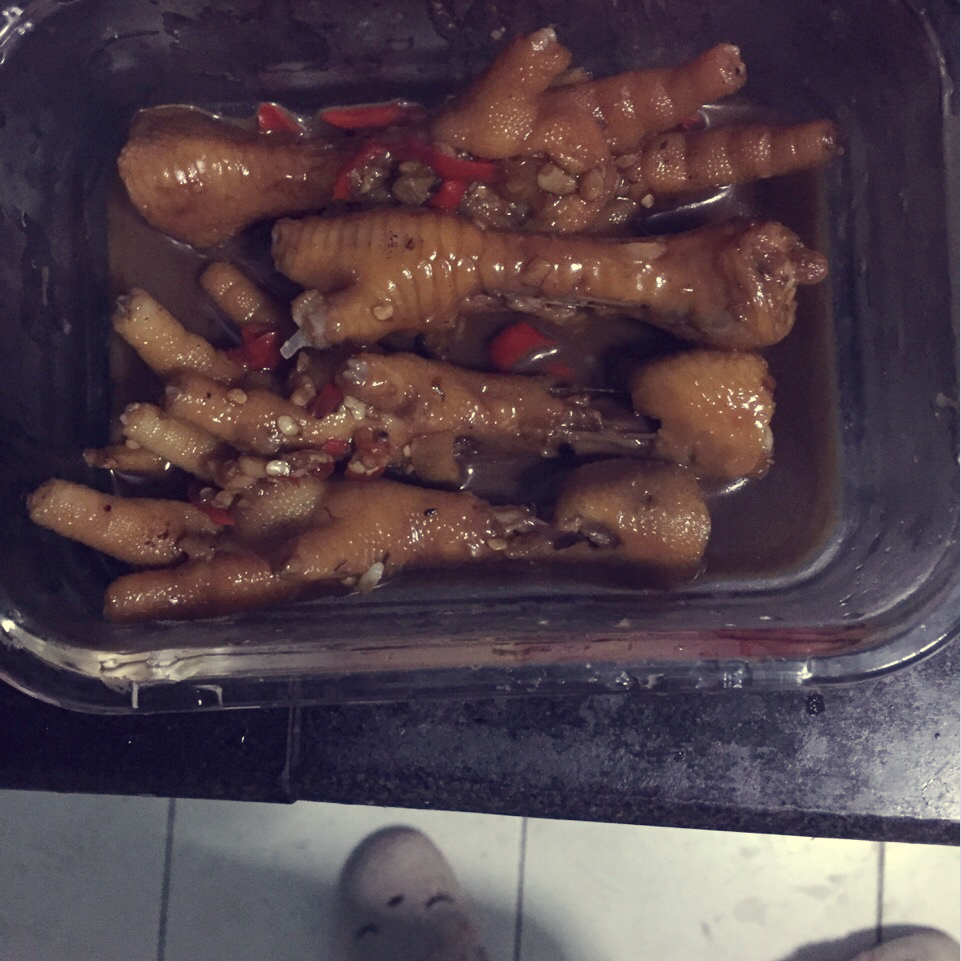 红烧鸡爪