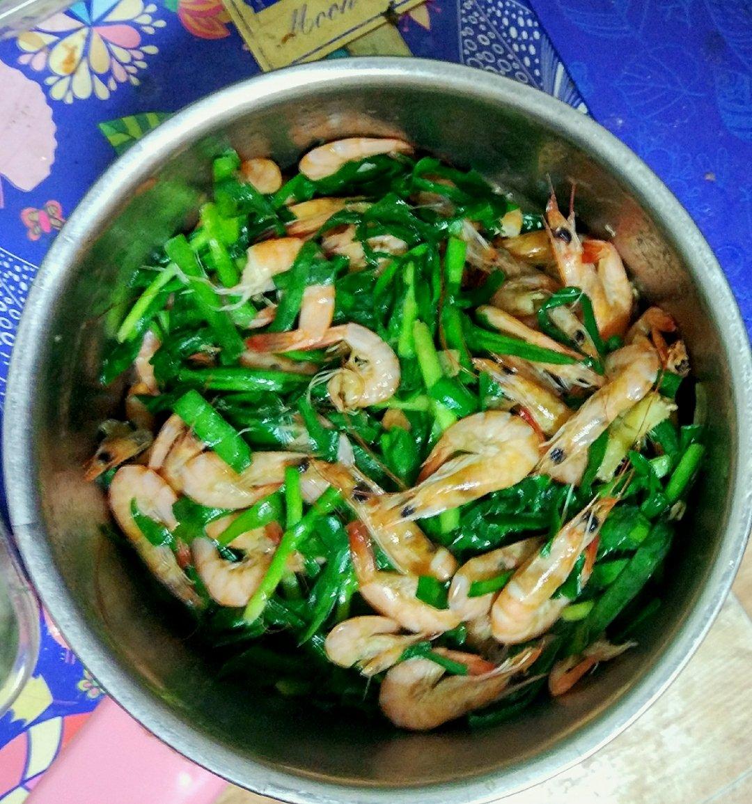 小河虾炒韭菜