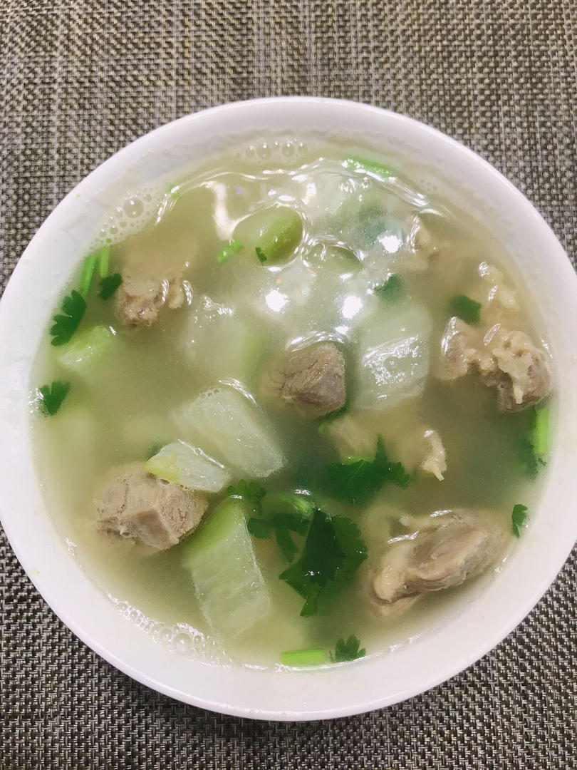 羊肉汤(炖萝卜)
