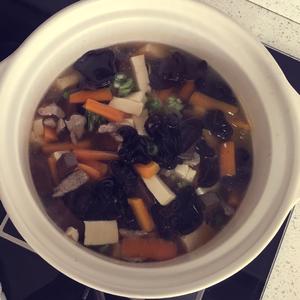 鸭血豆腐汤的做法 步骤2