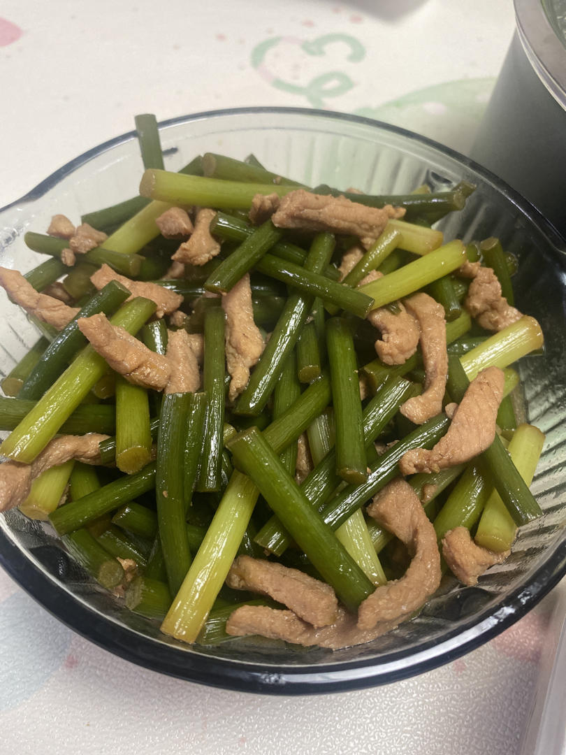 快手家常菜 蒜苔（蒜苗）炒肉