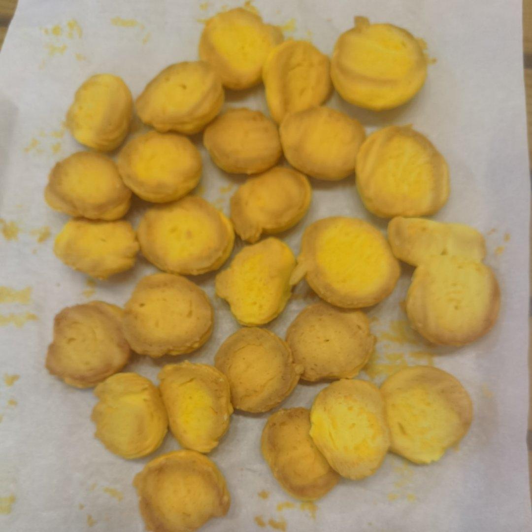 鸡蛋饼干