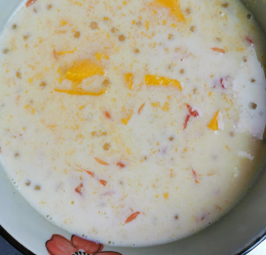 港式甜品——杨枝甘露(芒果西米露)附芒果花切法