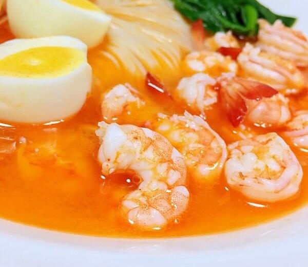 酸酸辣辣の冬阴功鲜虾面的做法