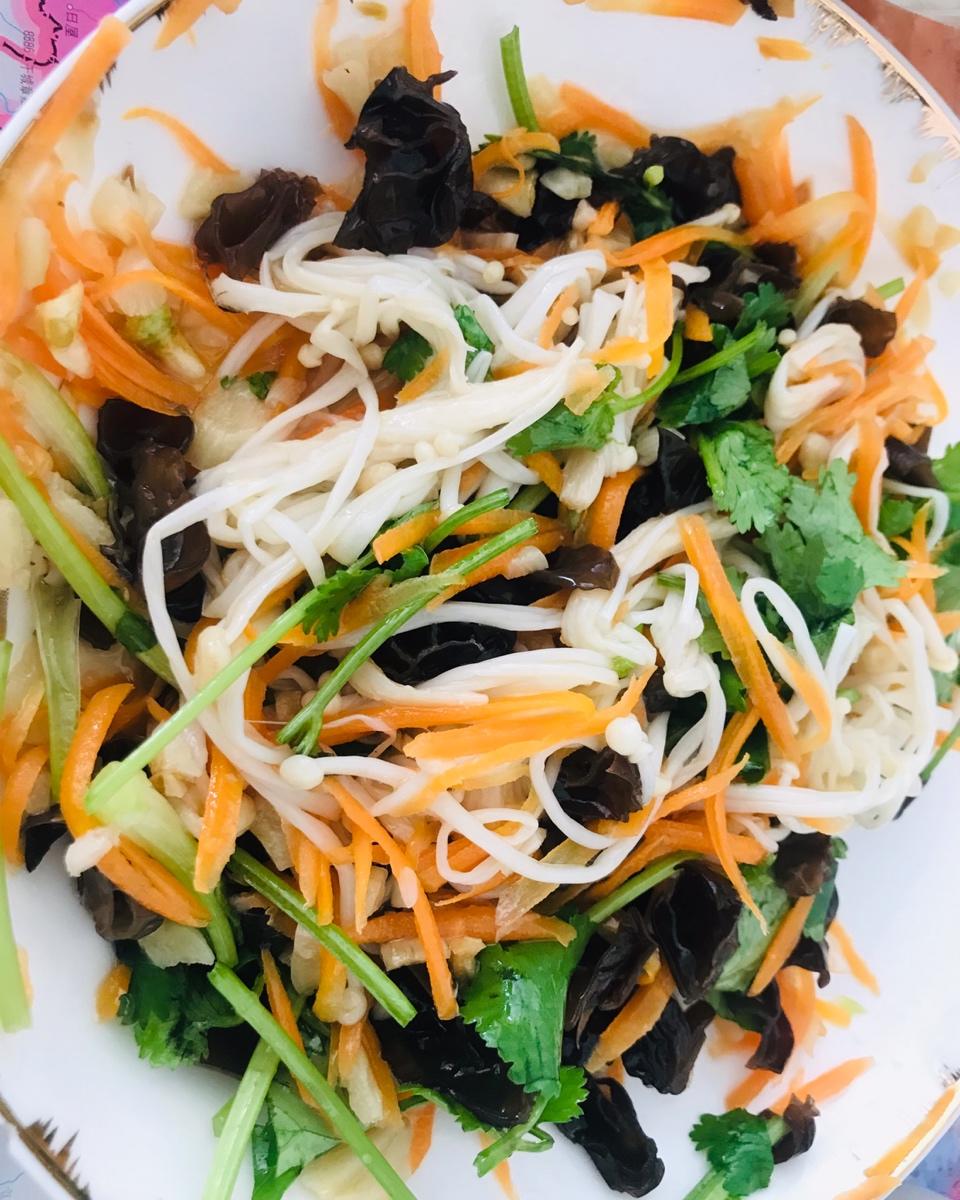 开胃快手菜——凉拌金针菇