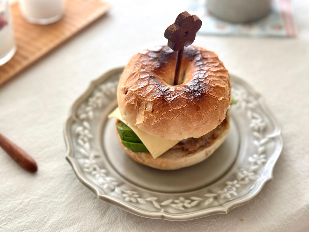 《Tinrry+》贝果三明治