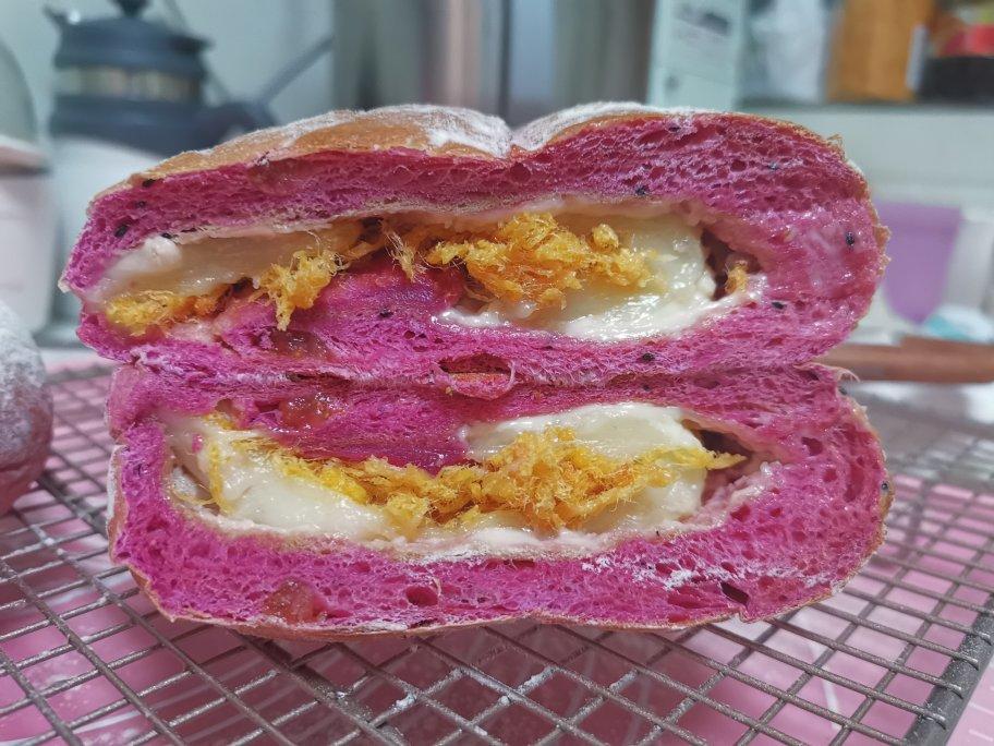 火龙果乳酪软欧