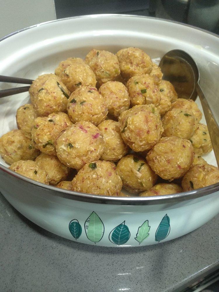 炸萝卜圆子-红皮萝卜