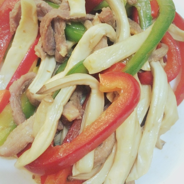 里脊手撕杏鲍菇