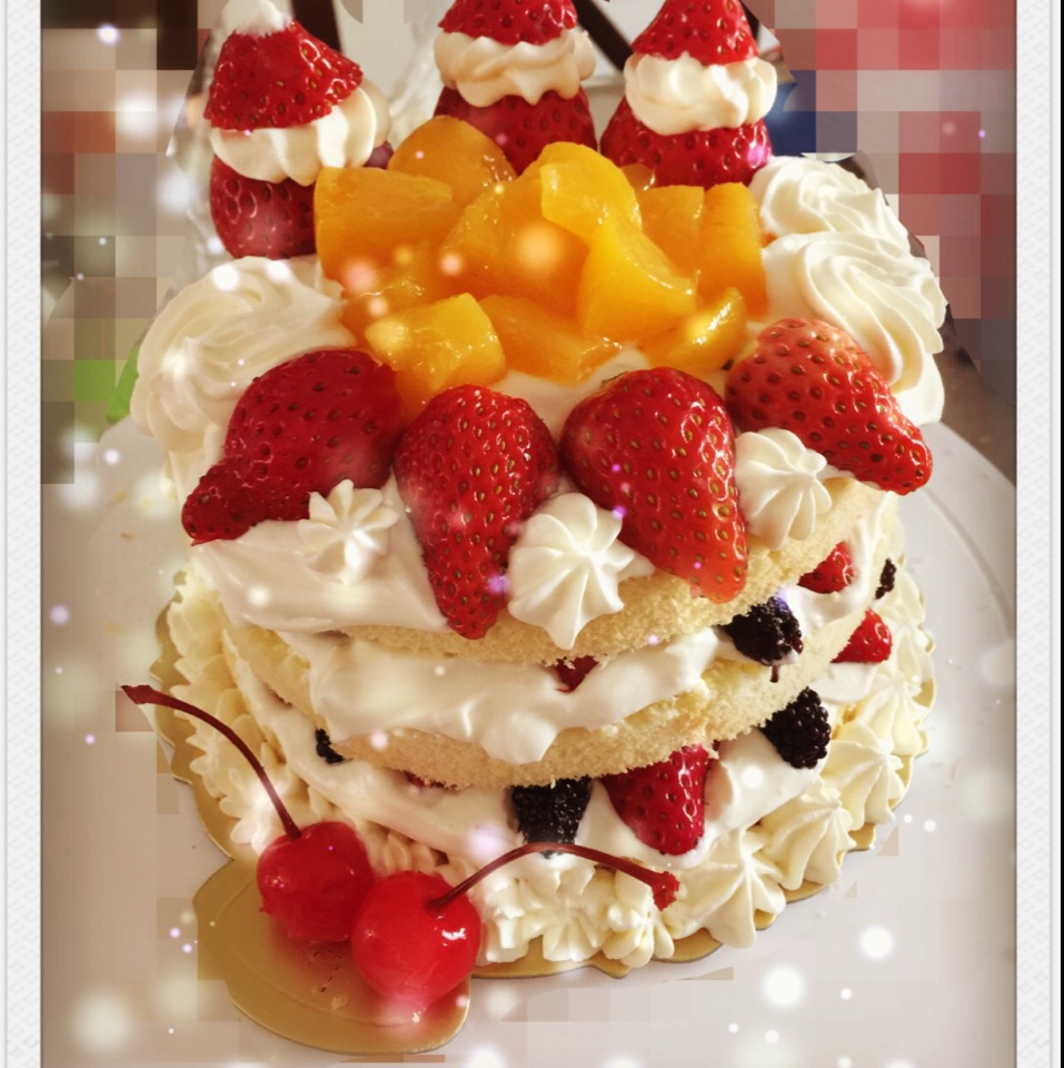 时下流行的鲜奶油戚风裸蛋糕