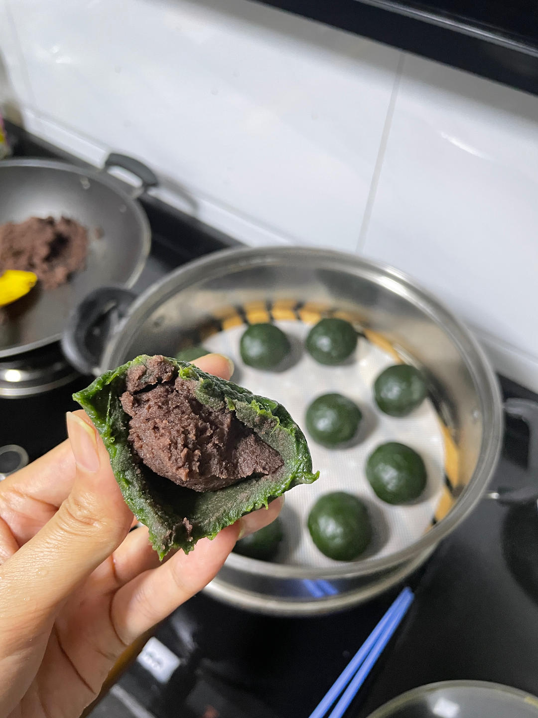 咸蛋黄肉松青团（艾糍）