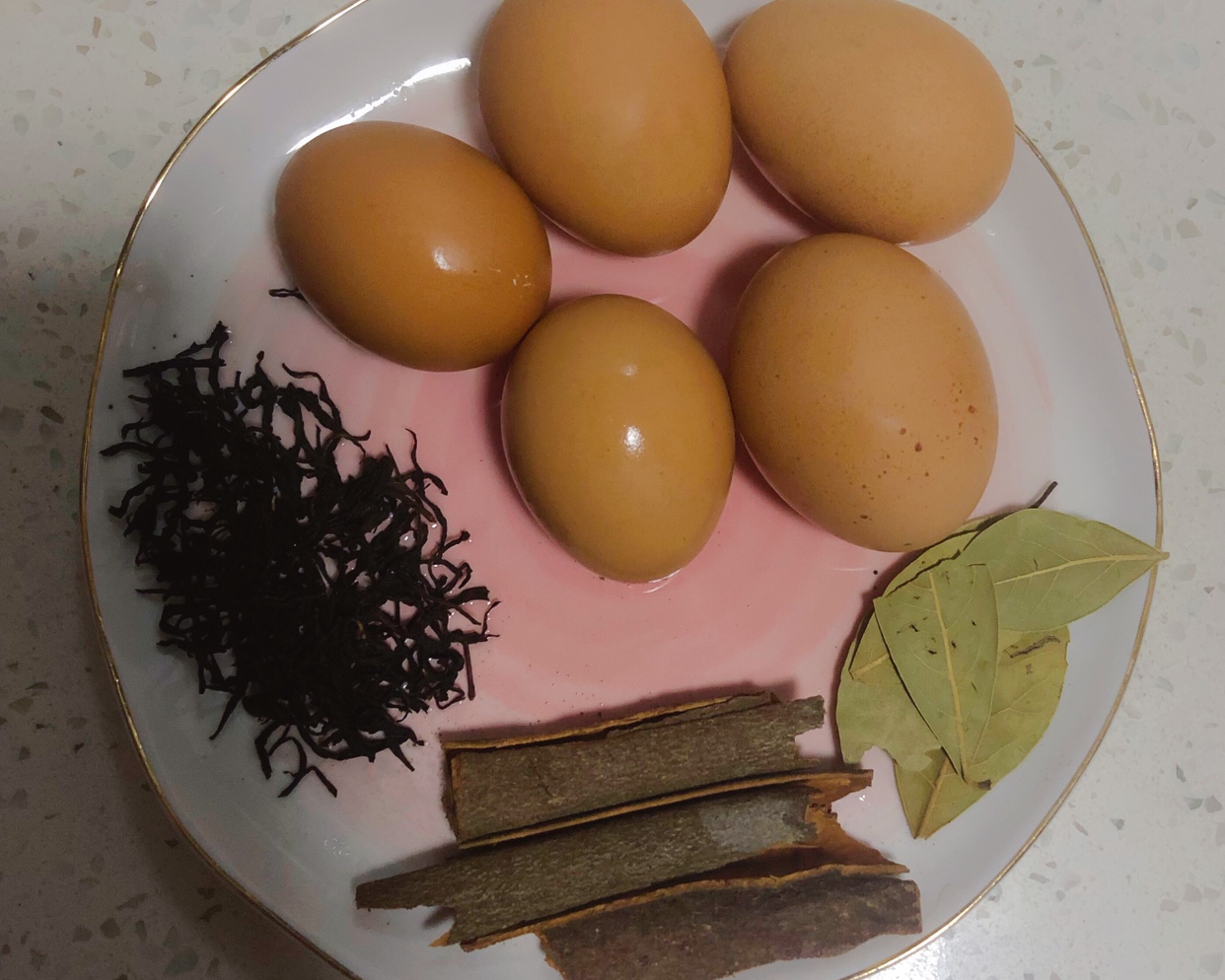 桂香茶叶蛋的做法 步骤1