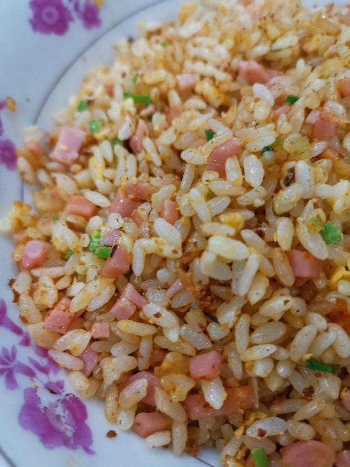 比王刚做的还好吃的黄金蛋炒饭粒粒分明颗颗饱满
