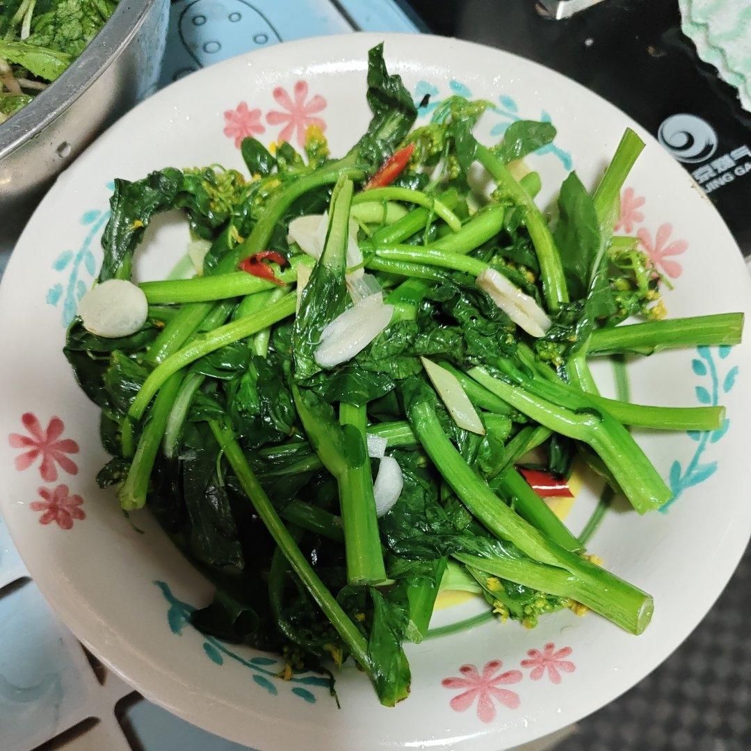 清炒油菜花
