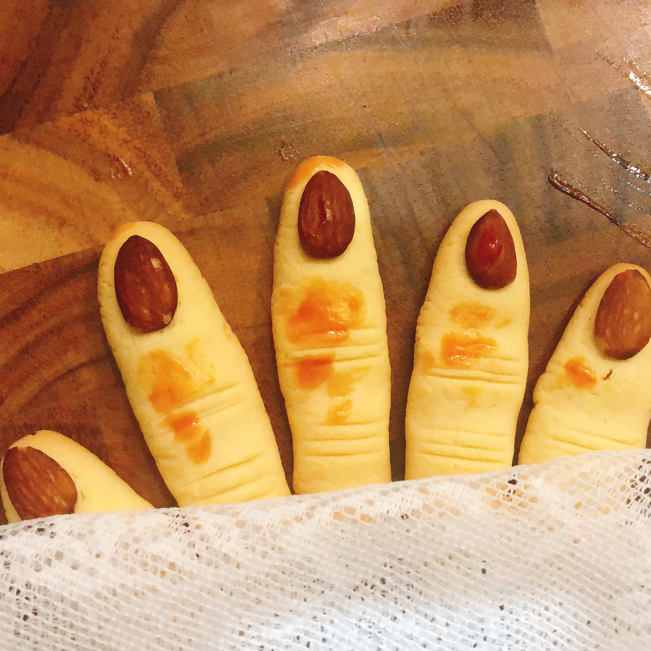 万圣节女巫手指饼干的做法