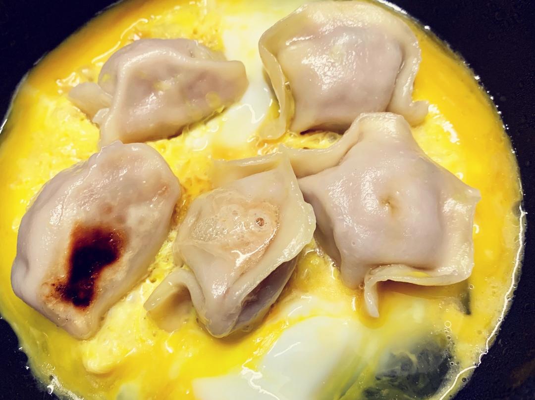 鸡蛋抱煎饺