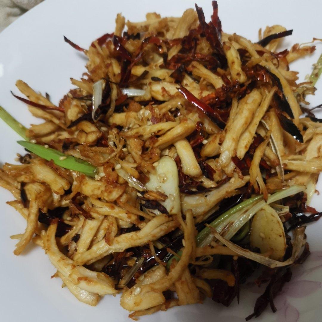 巨好吃‼️追剧时解馋的🔥香辣干煸鸡丝