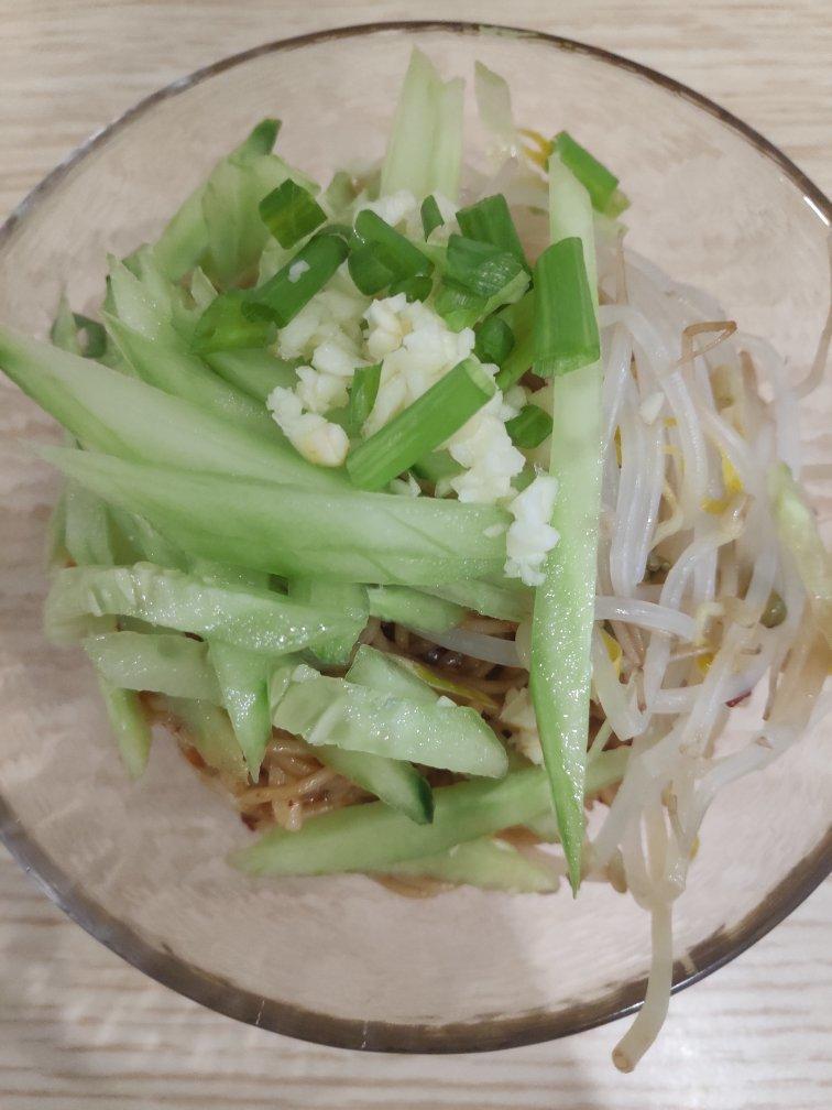 担(dǎn)凉面