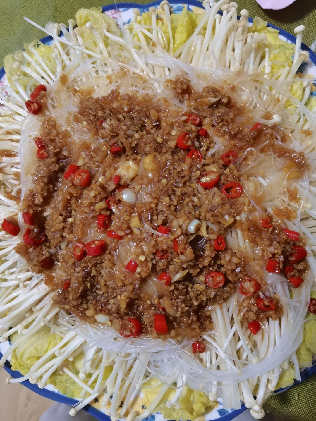 懒人下饭神器，蒜蓉蒸粉丝金针菇娃娃菜