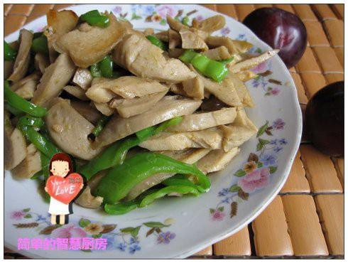 水面筋炒辣椒的做法