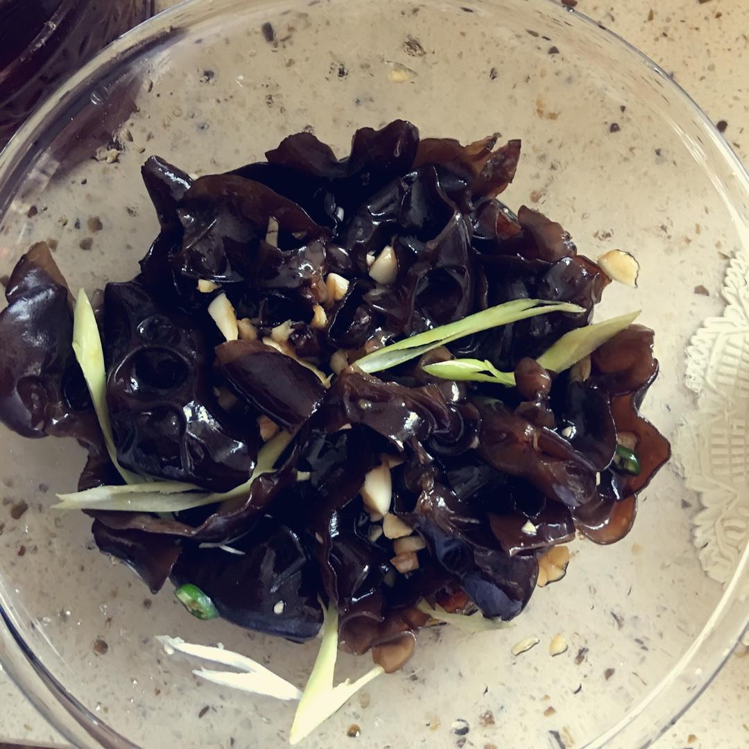 万用凉拌料汁•凉拌木耳