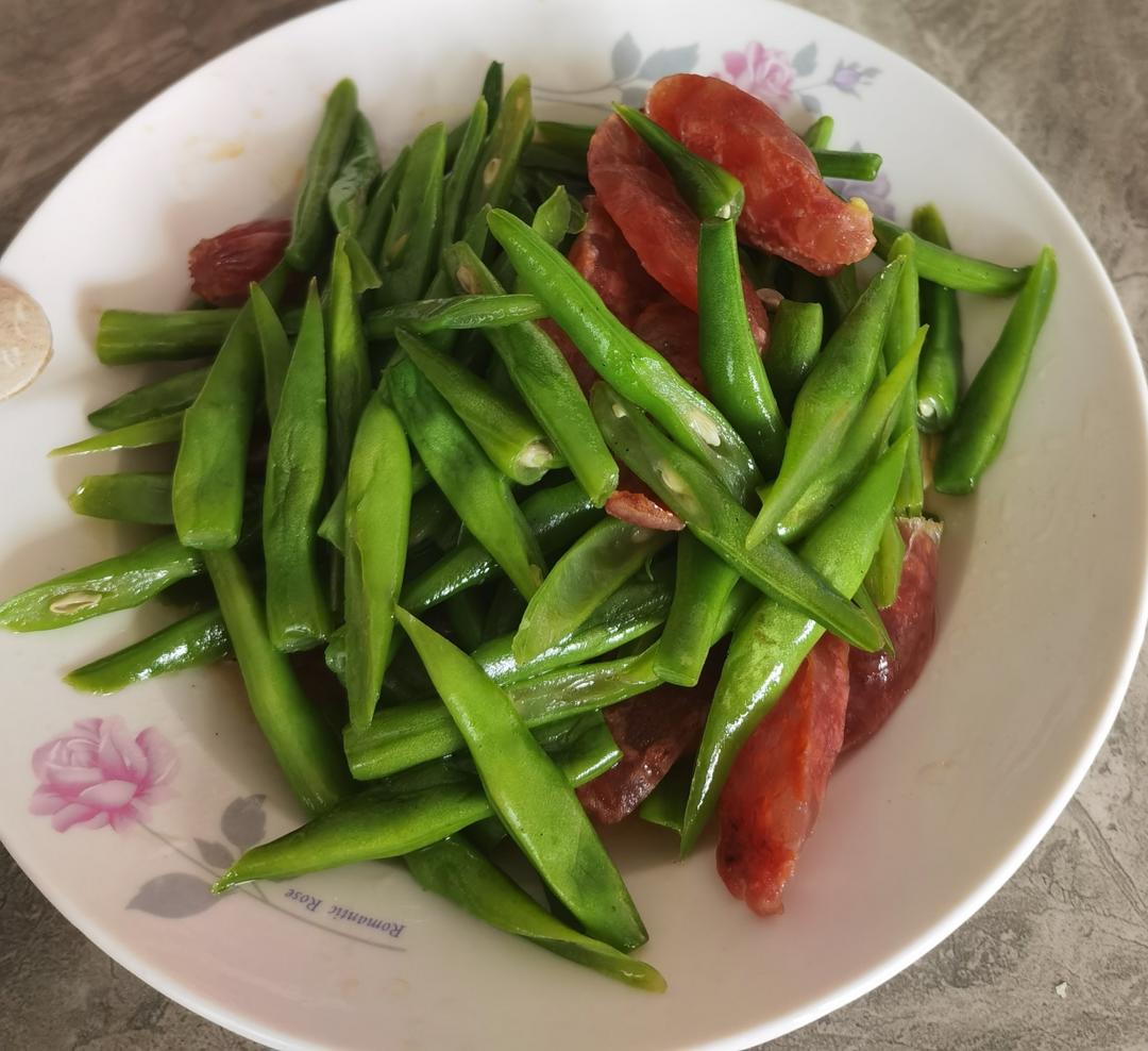 家常菜—四季豆炒腊肠