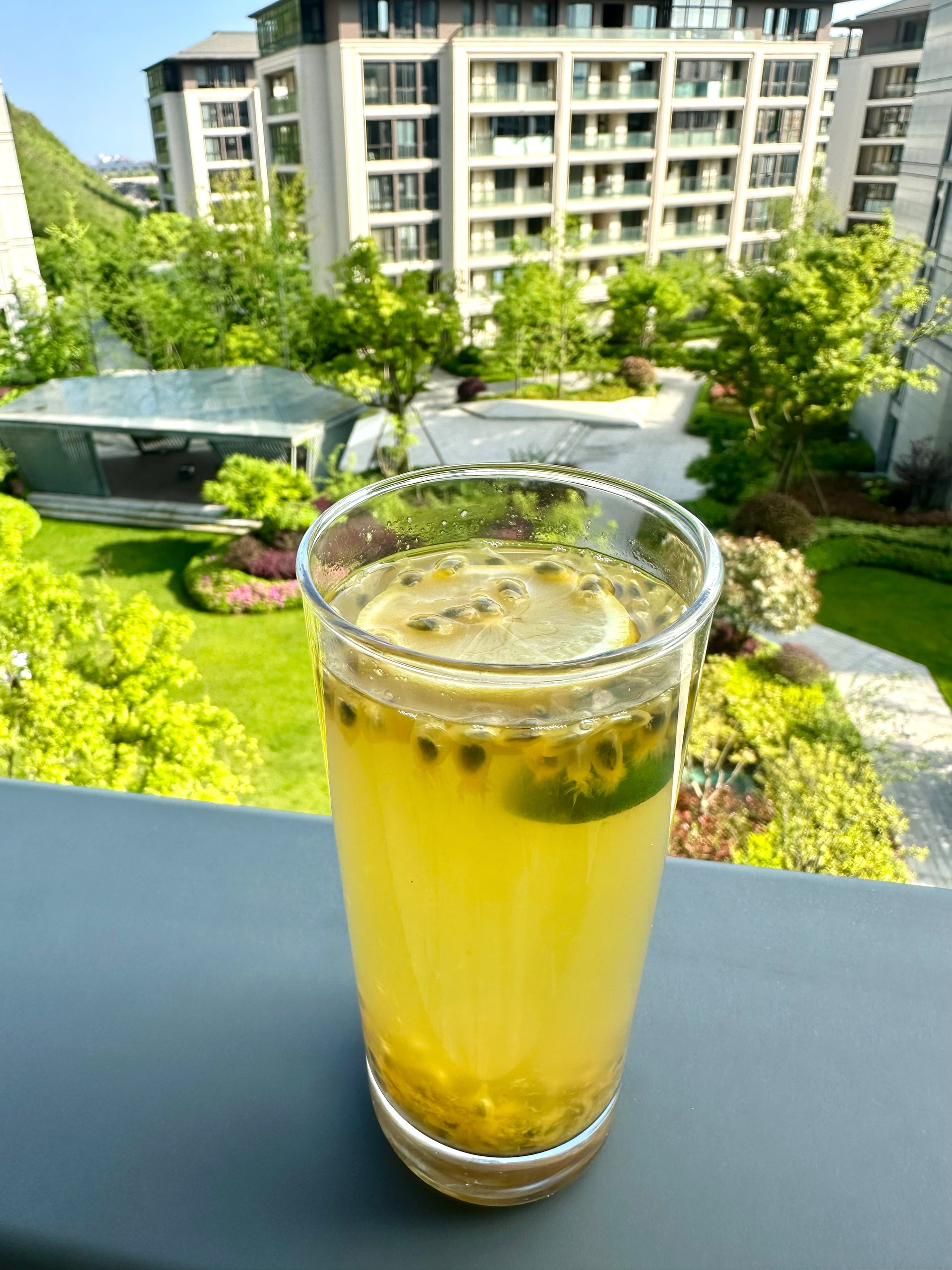 百香果柠檬🍋小青桔果茶的做法 步骤3