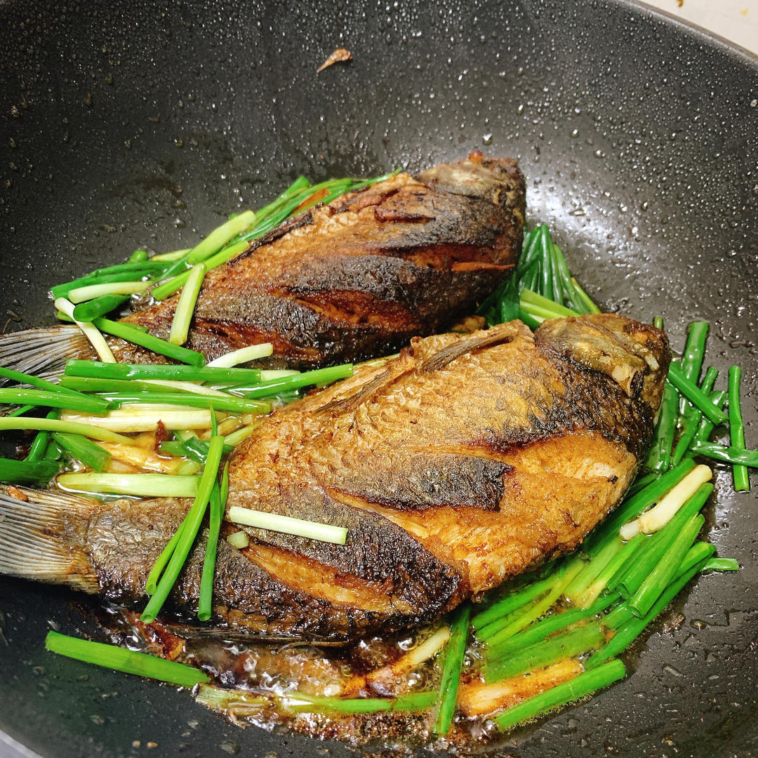 香煎鲫鱼（简单易做）