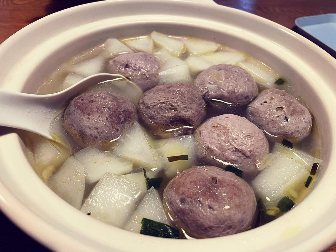 牛肉丸子萝卜汤，简单易做的鲜美味道